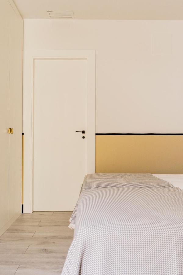 סביליה Pasaje Zamora Apartamentos מראה חיצוני תמונה